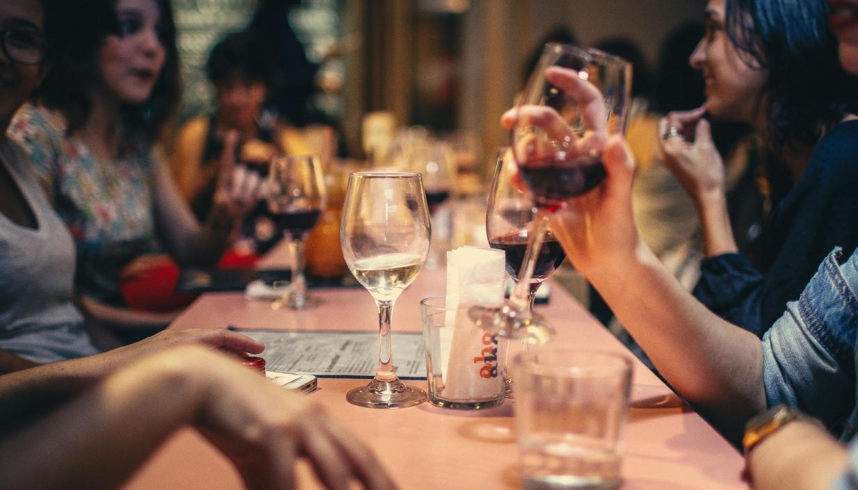 En el sector gastronómico genera 1.5 millones de trabajos en Colombia. 