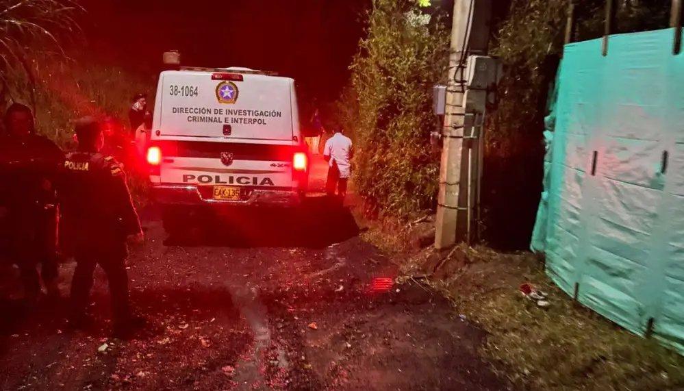 Vía de acceso a la finca donde tuvo lugar la masacre, en 2024. 