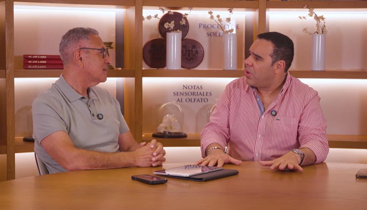 Jorge Cura junto al barranquillero Michael Alexander García Riascos. 