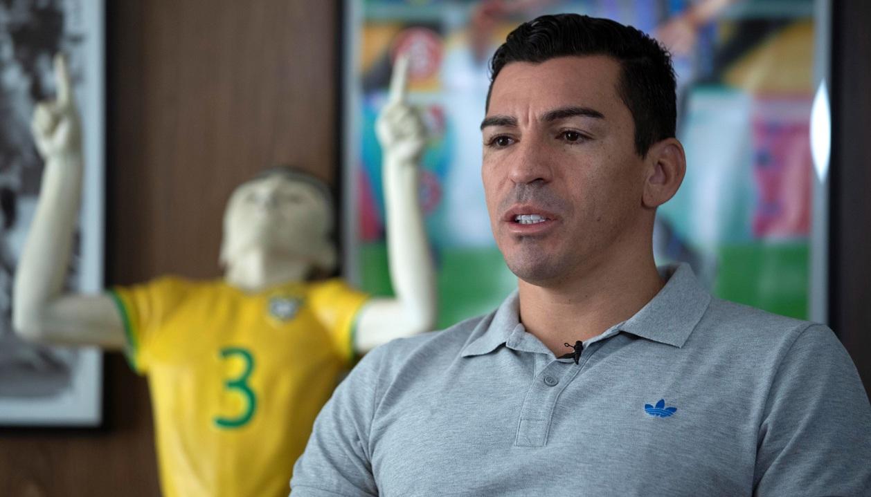 Lucio, exdefensa central de la selección brasileña. 