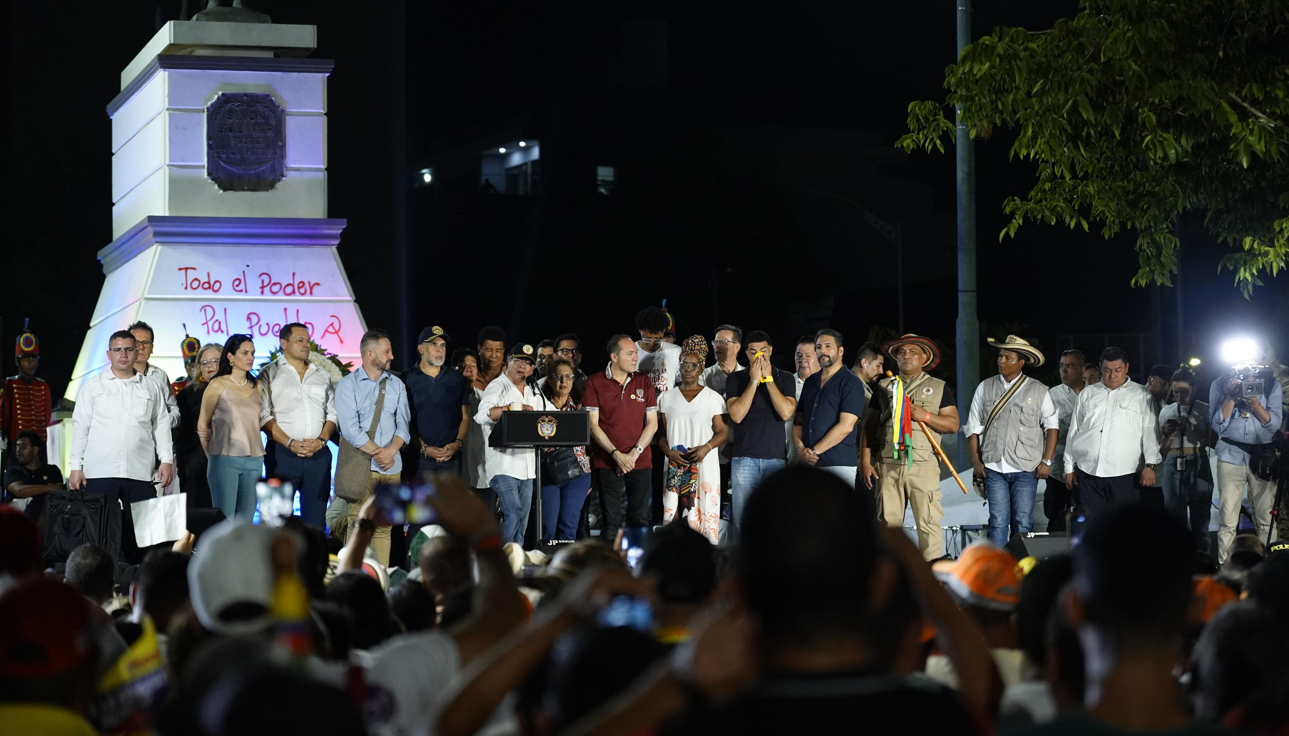 Presidente Petro durante el cabildo popular, en Barranquilla.