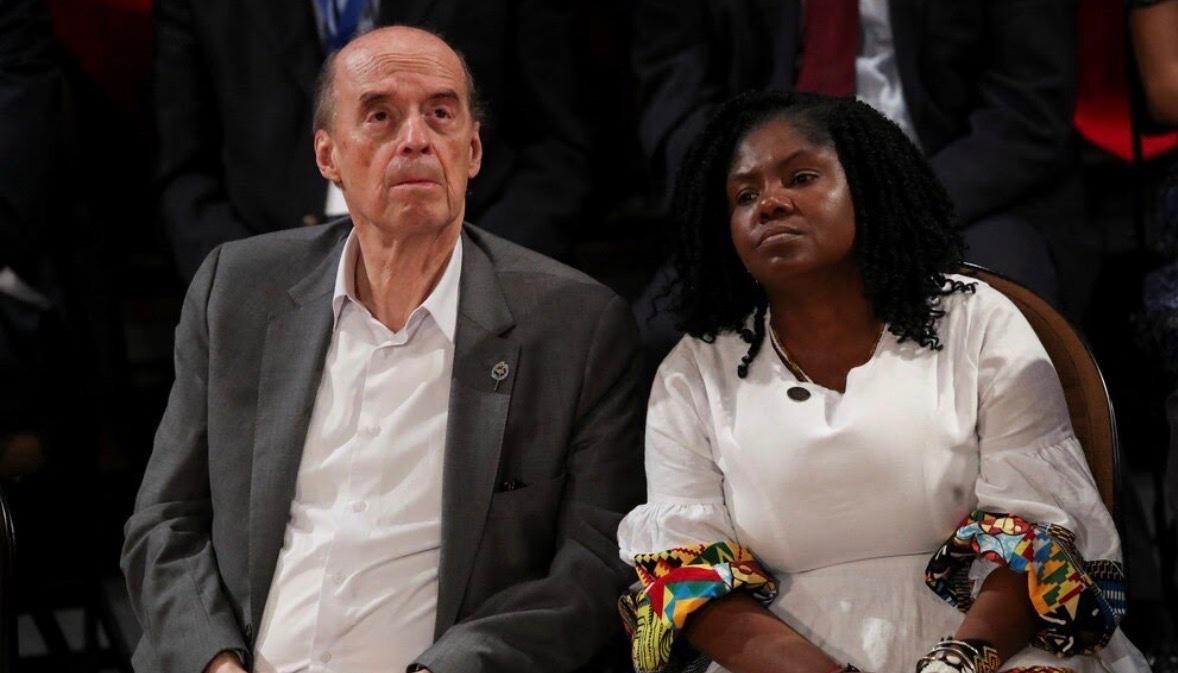 Álvaro Leyva y Francia Márquez