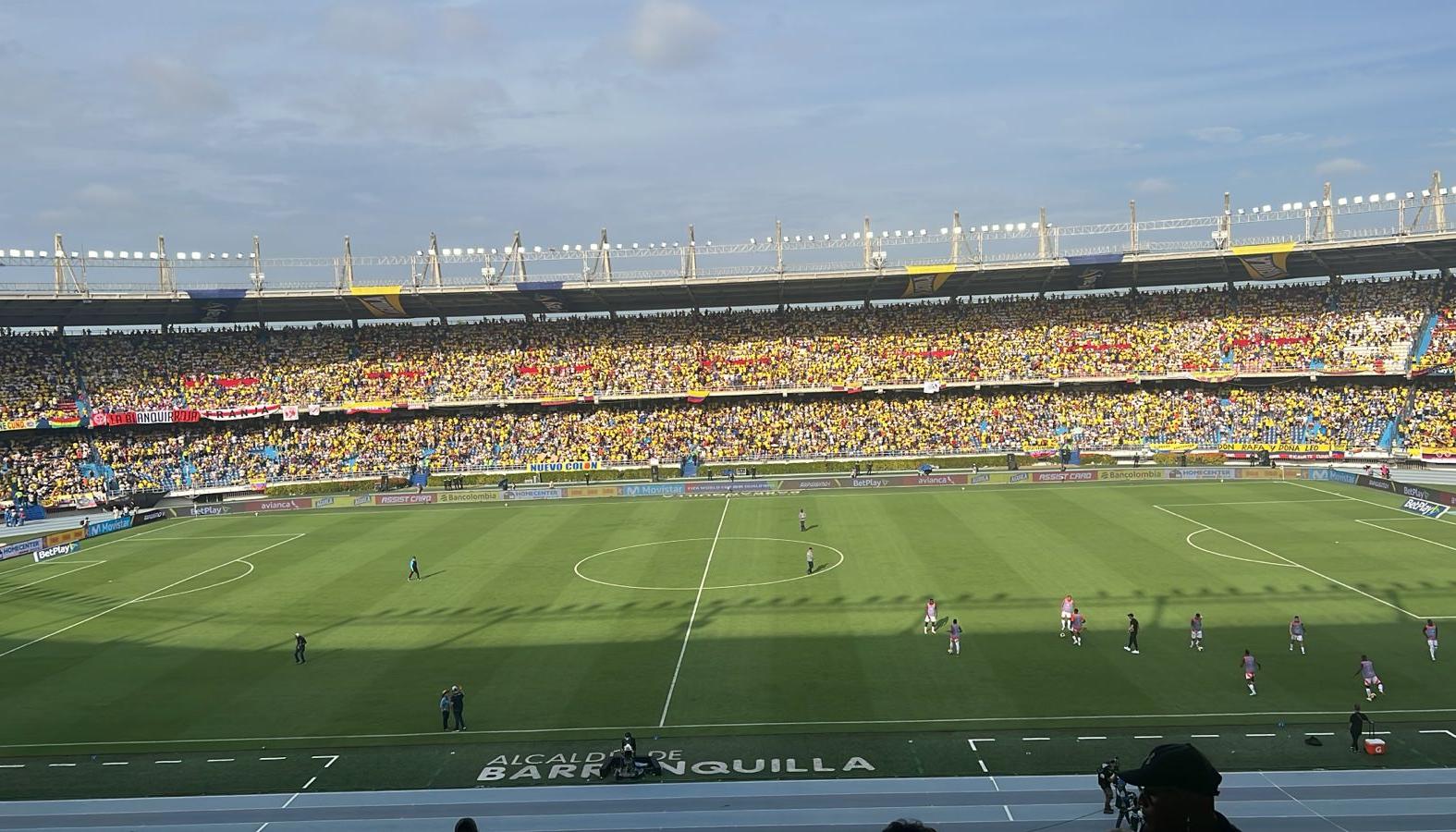 Colombia vs. Perú en el estadio Metropolitano.