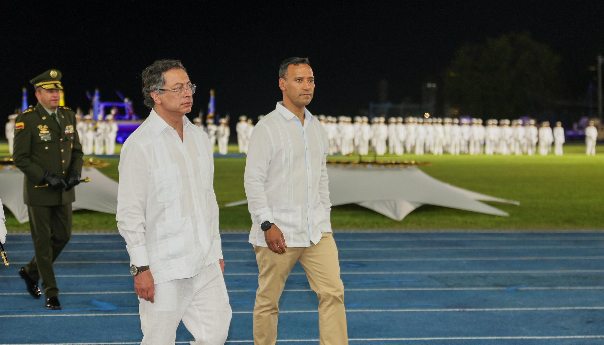El Presidente Gustavo Petro y el Ministro de Defensa, Pedro Sánchez.