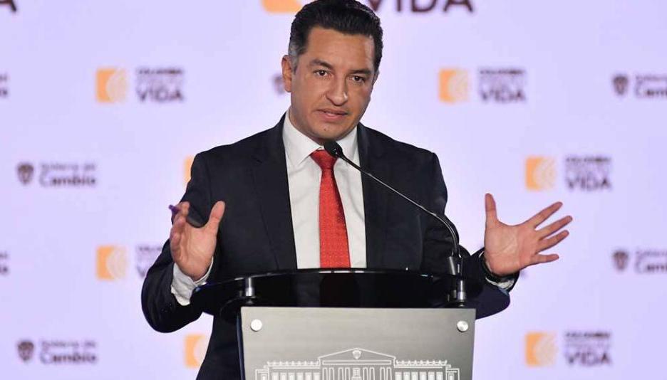 La denuncia de Idárraga se da 13 días después del atentado al precandidato presidencial Miguel Uribe. 