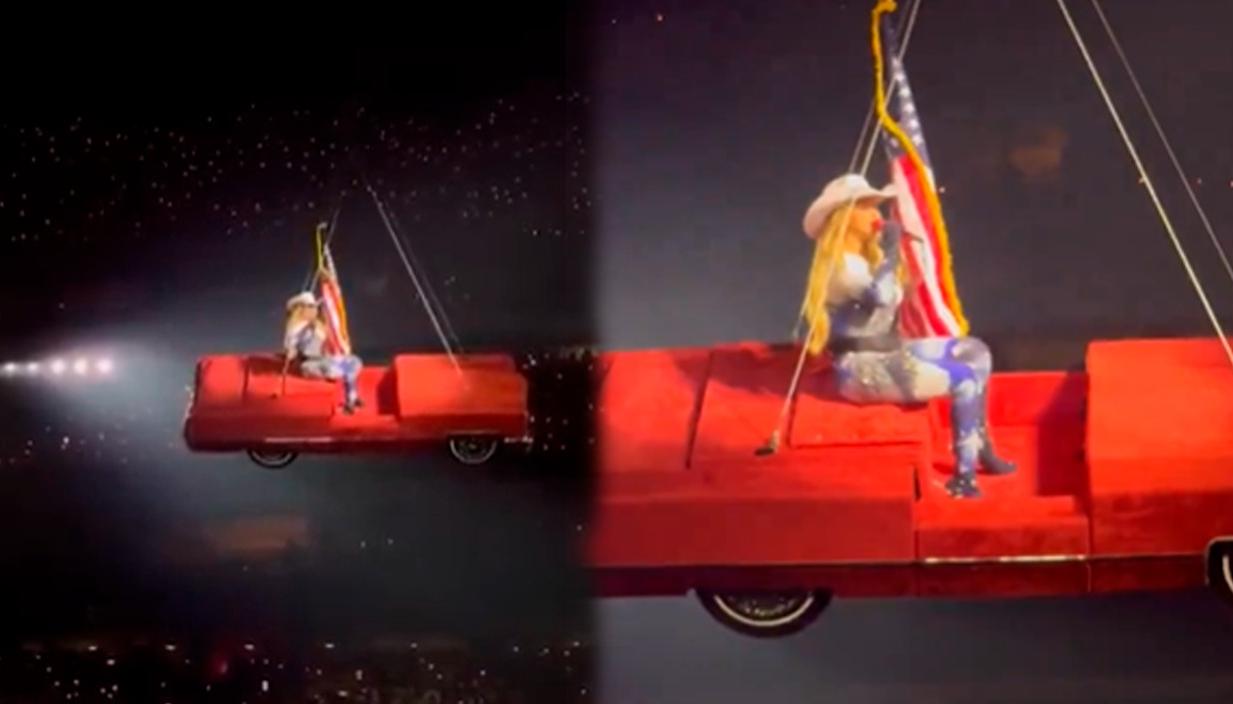 Beyonce en el Cadillac rojo durante su concierto, en Houston.