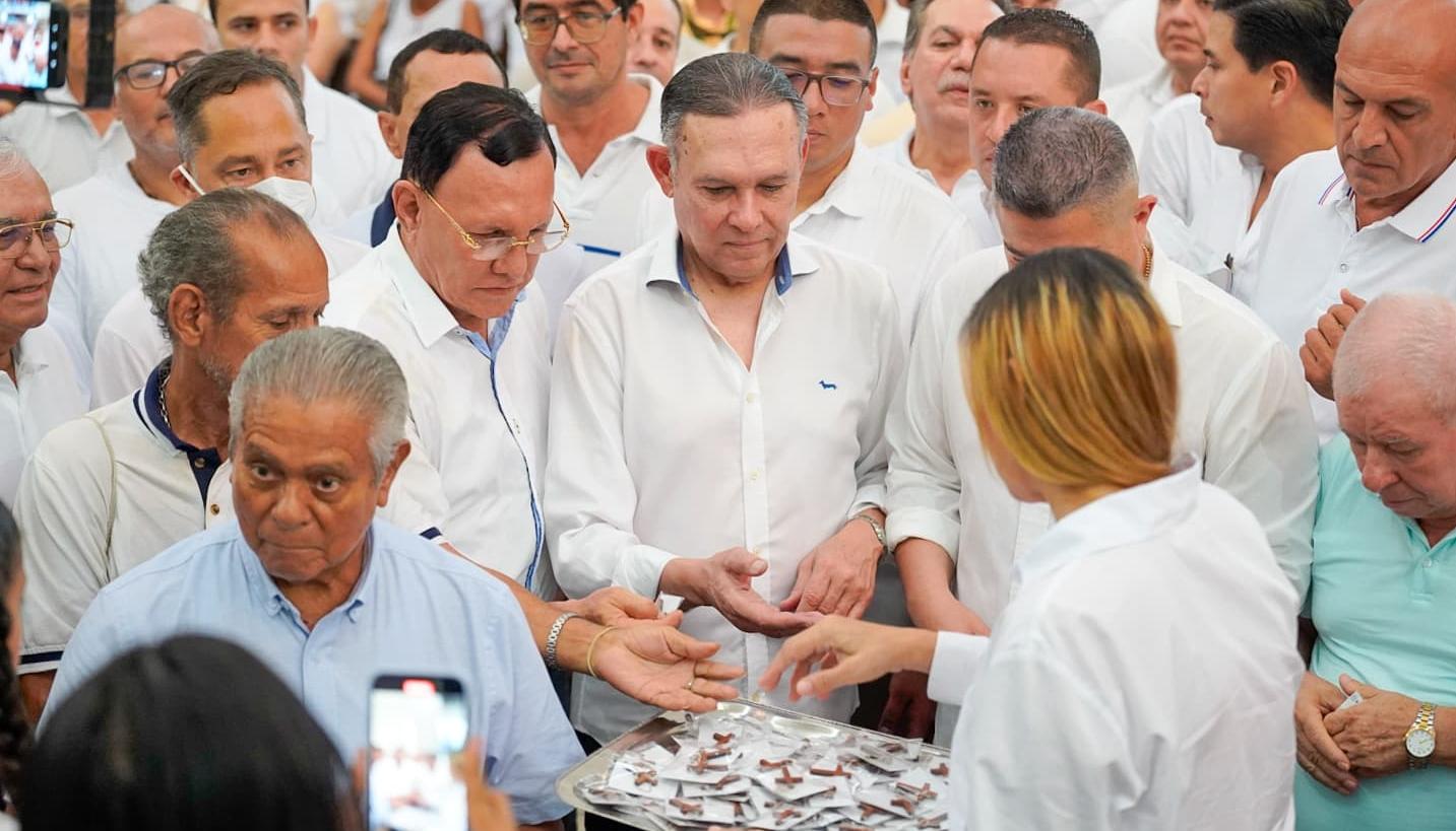 Efraín Cepeda, presidente del Congreso.