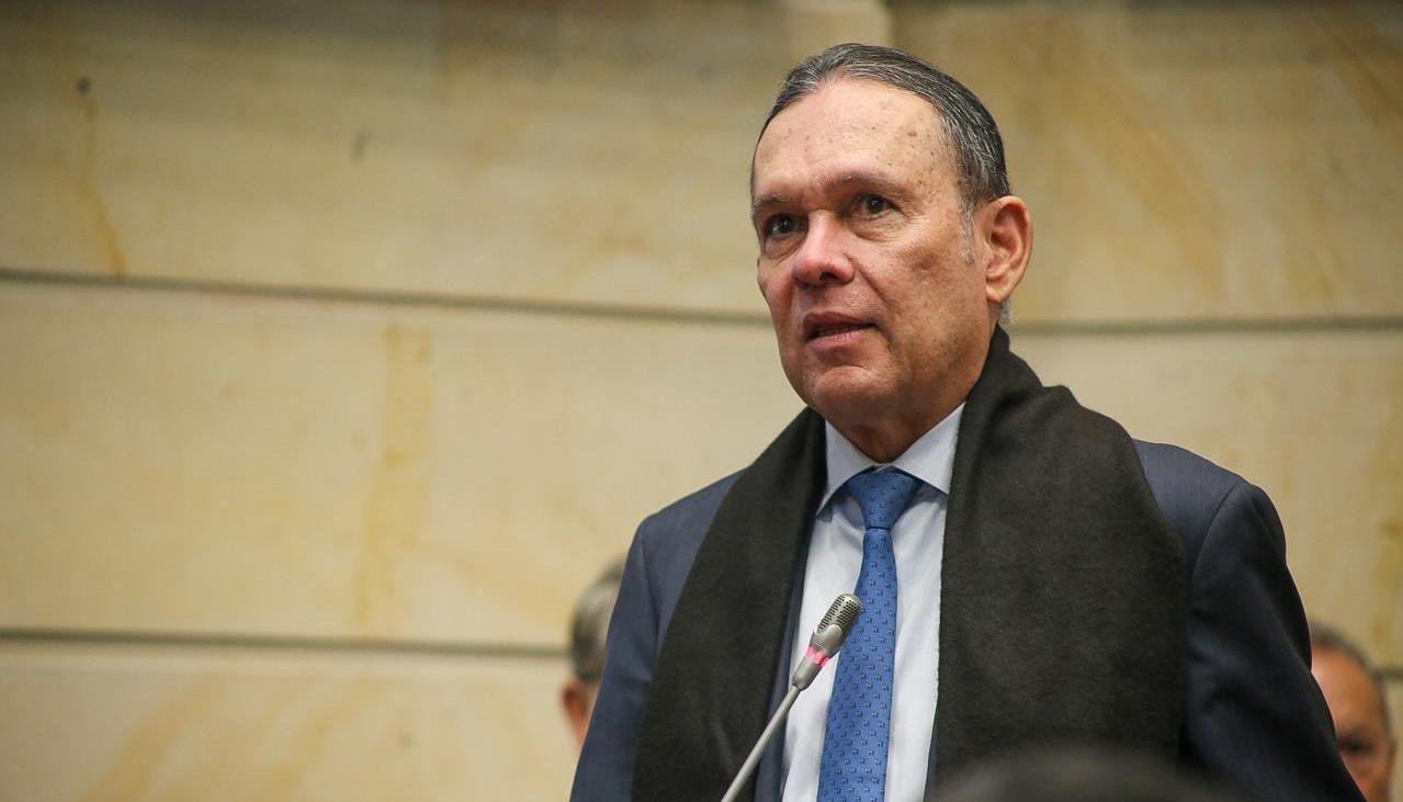 Efraín Cepeda, presidente del Senado.