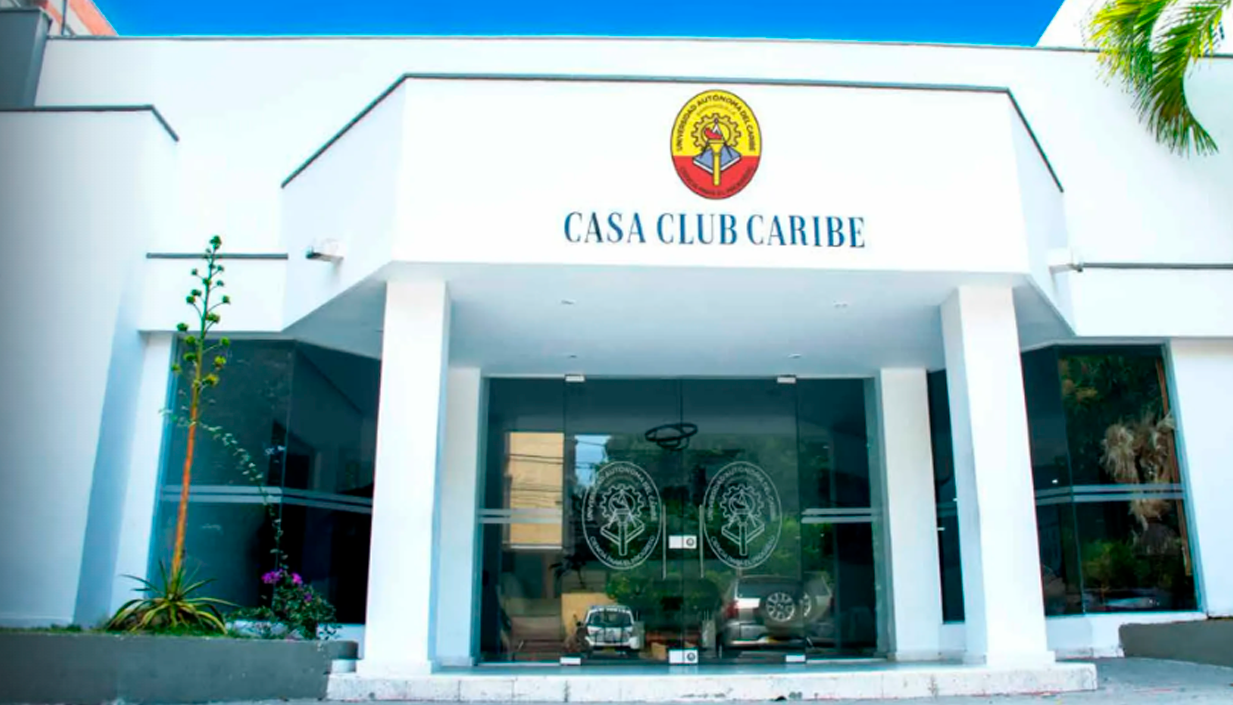 Fachada Casa Club Caribe