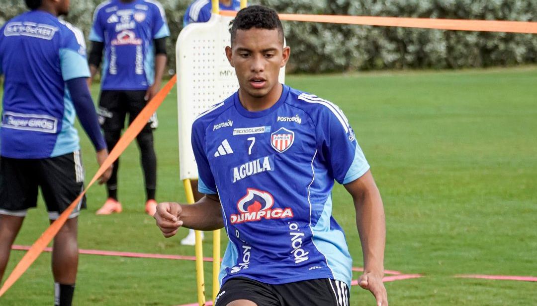 Jordan Barrera en entrenamiento esta semana con el equipo.