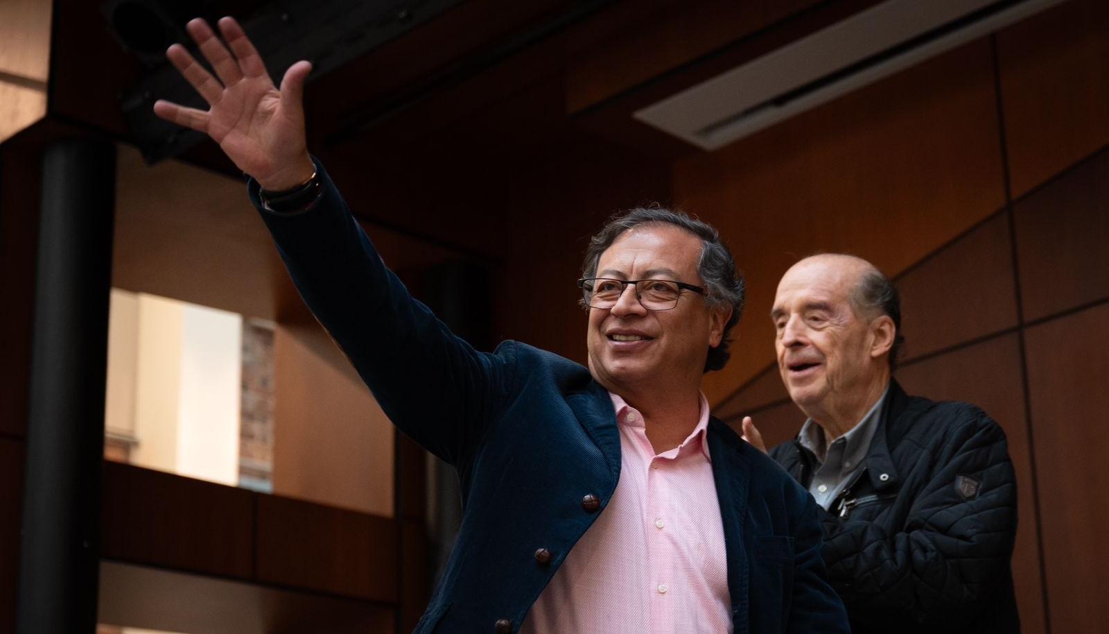 Canciller Álvaro Leyva y Presidente Gustavo Petro. 
