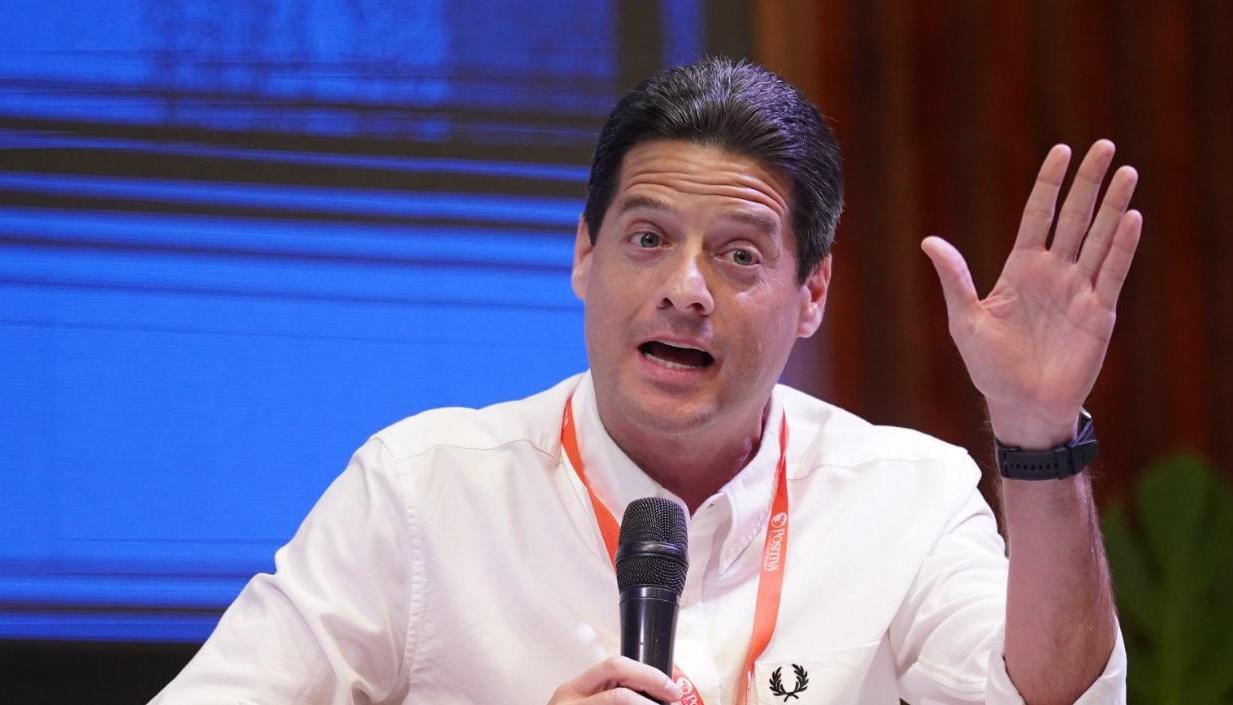 El senador Mauricio Gómez.