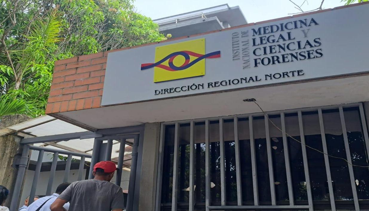 Fachada de Medicina Legal.