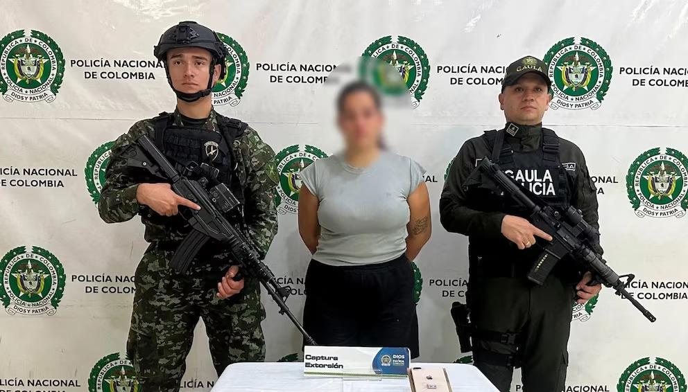 Mujer que extorsionaba a su examante, en Santander.