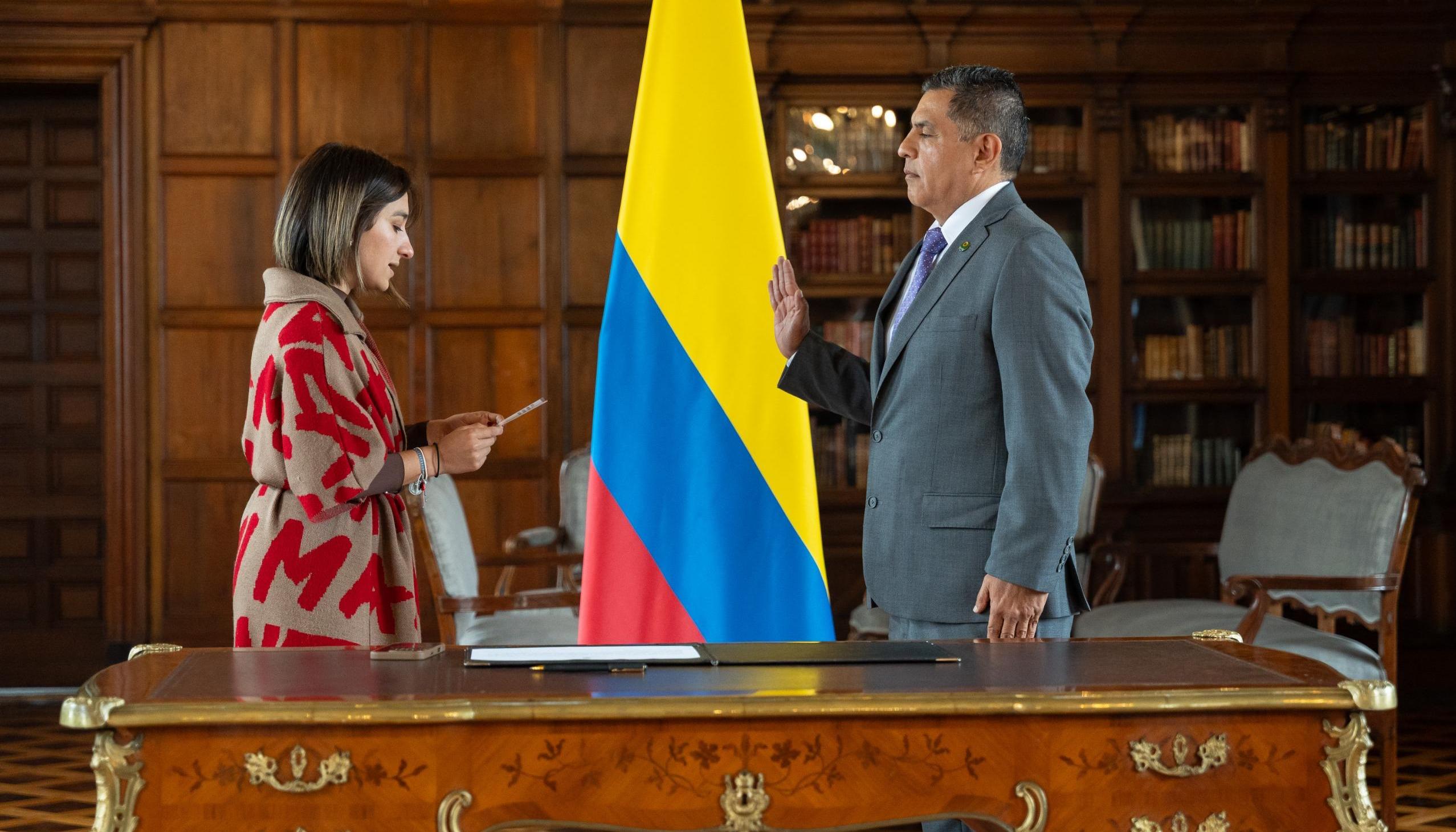 Acto de posesión de Jorge Iván Ospina como nuevo embajador en Palestina.