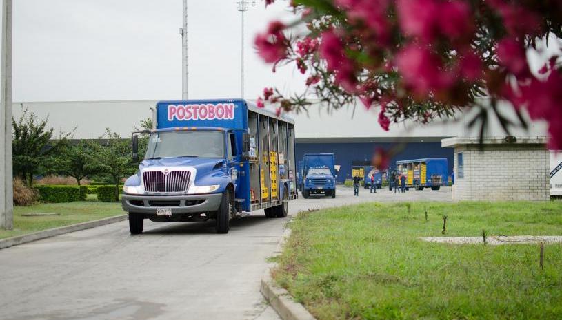 Camiones de Postobón. 