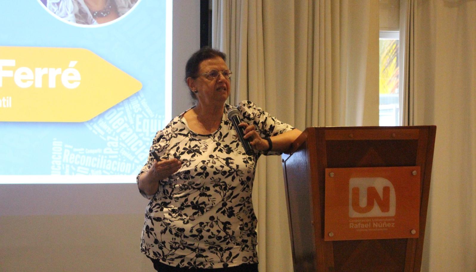 Isabel Cuadros Ferré, psiquiatra defensora de los Derechos de los Niños.