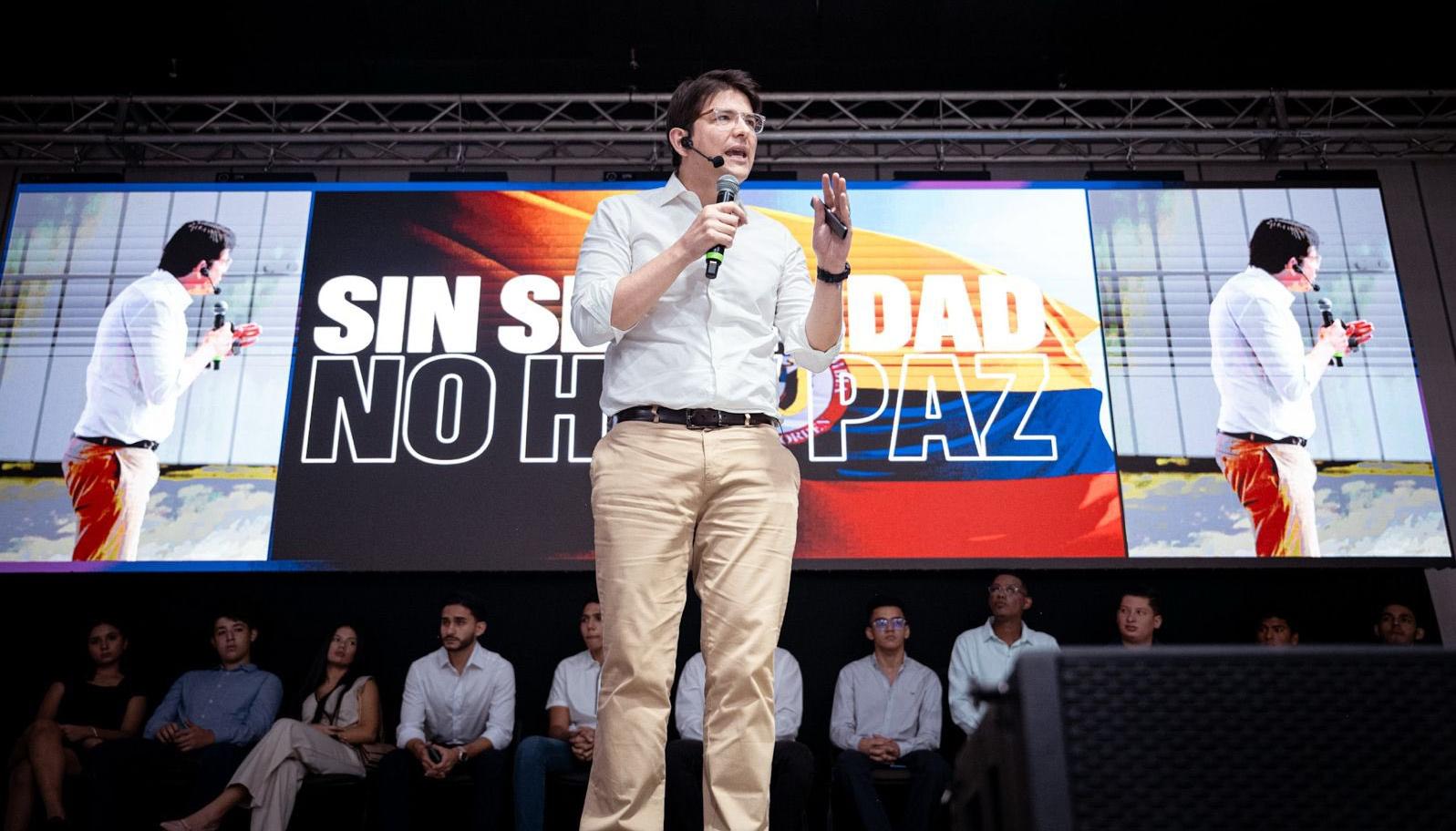 El candidato Miguel Uribe.