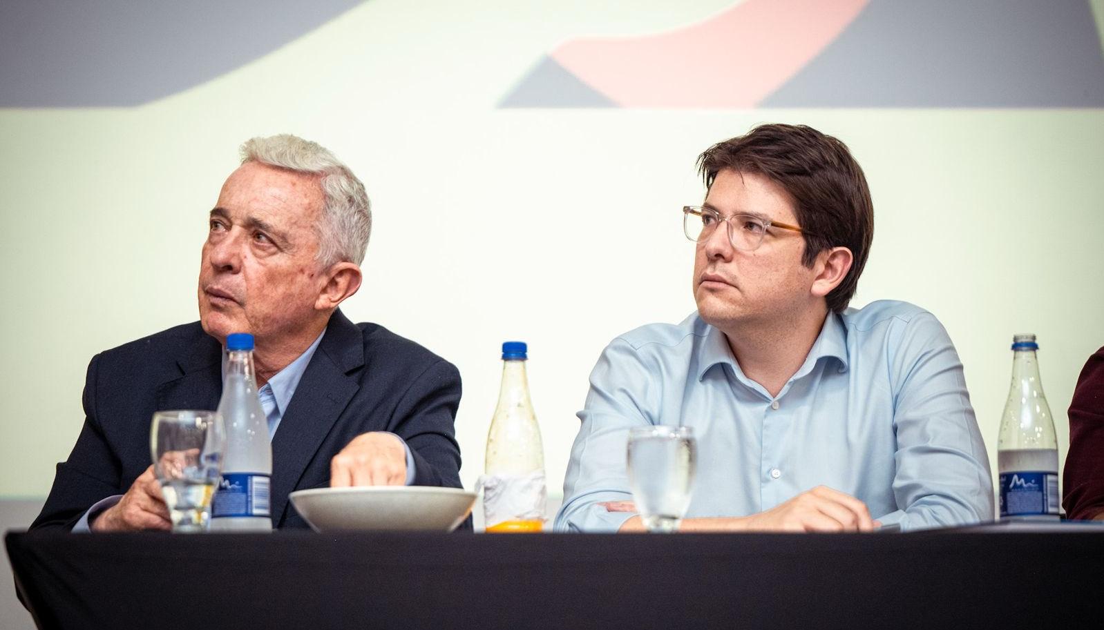 Álvaro Uribe y Miguel Uribe.