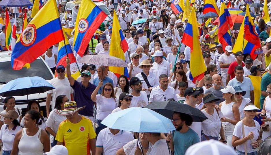 En Barranquilla la multitud se concentró en la Plaza de la Paz.