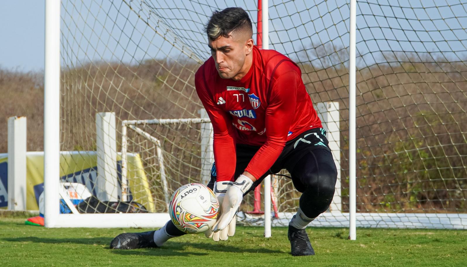 El uruguayo Santiago Mele llegó a Junior a mediados de 2023 procedente de Unión de Santa Fe.