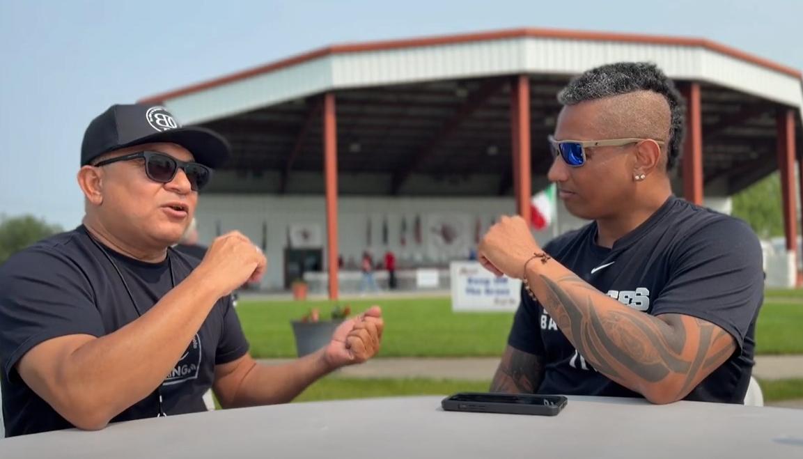 Marco Pérez en diálogo con Rodrigo Valdés Jr., en Canastota.