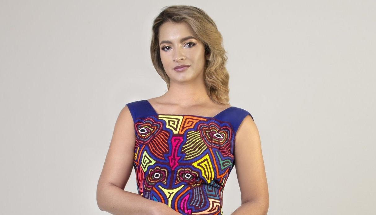 Andrea Petro, hija del Presidente Gustavo Petro. 