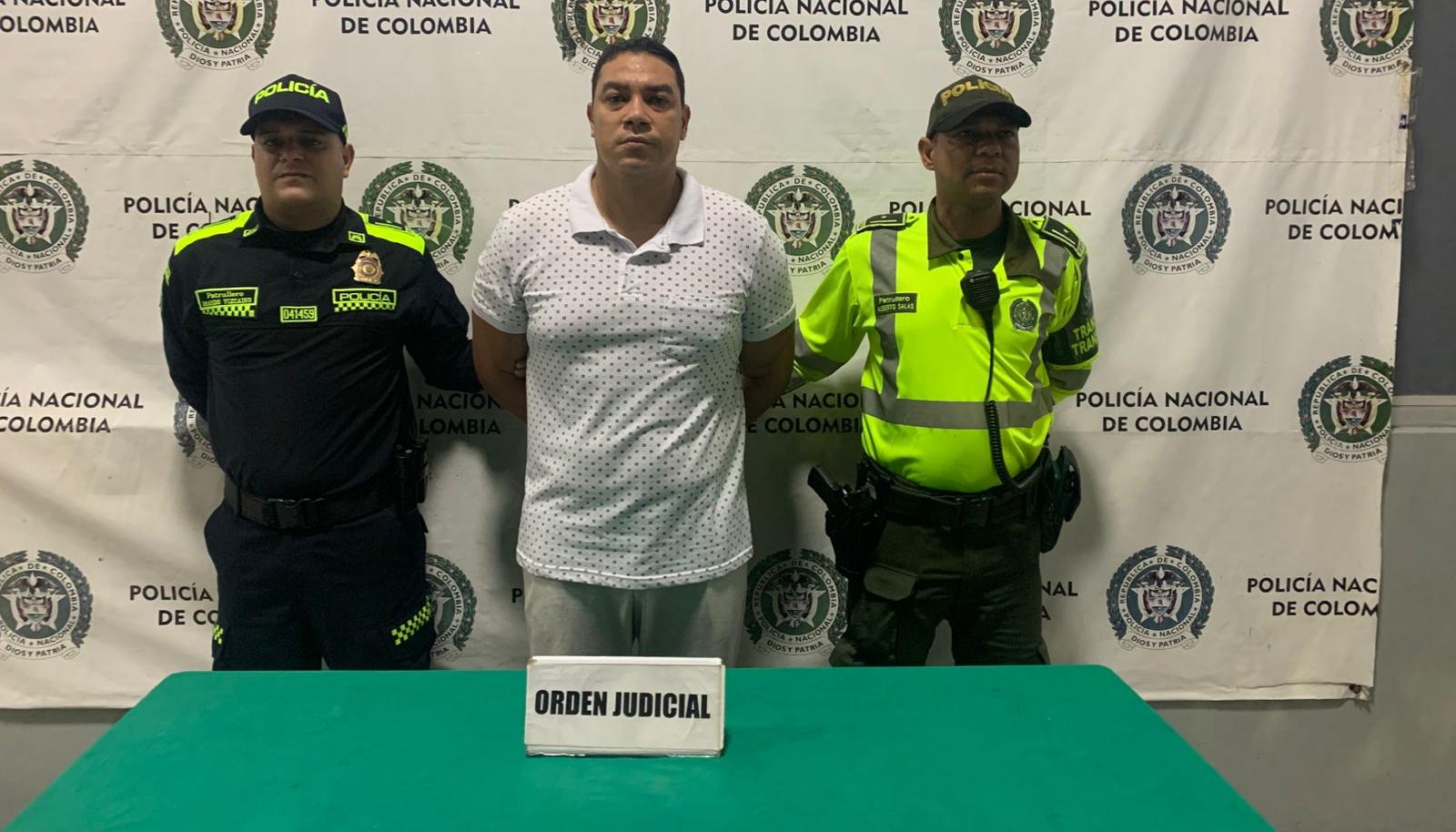 Edwin Cataño Guevara, bombero señalado de causarle la muerte a Juan David Ucrós.