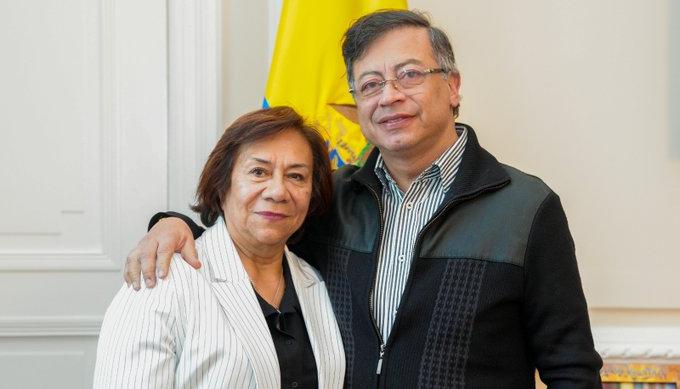 Rosa Villavicencio con el Presidente Gustavo Petro. 