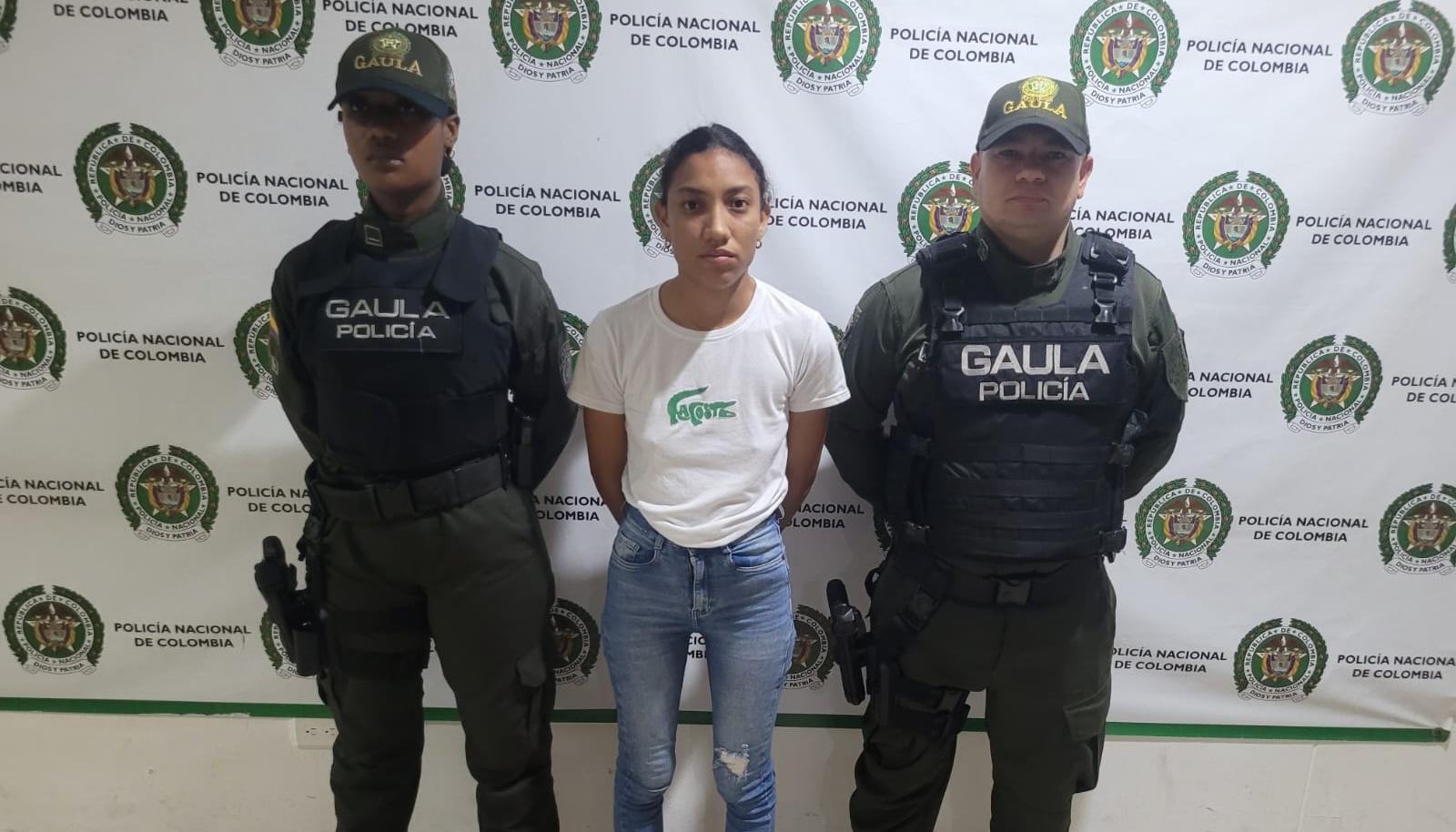 Capturada por extorsión. 