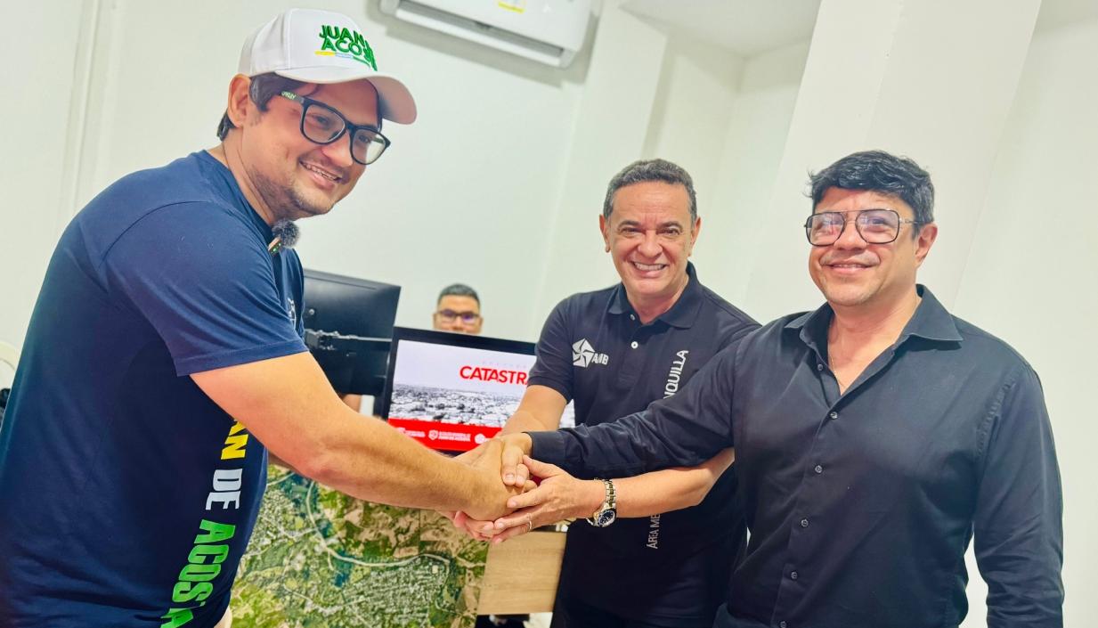 Inauguración de la oficina catastral.