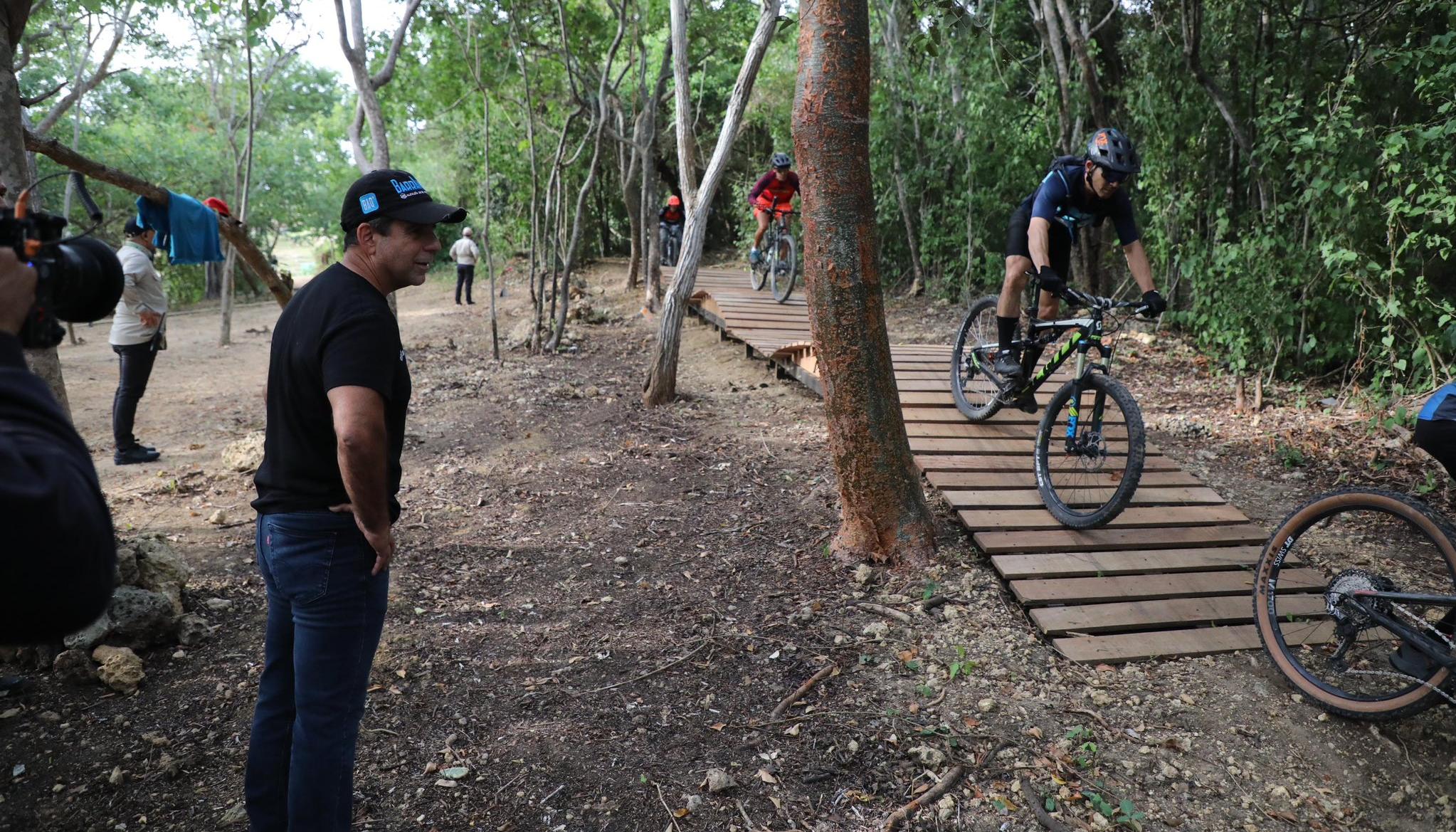 El Alcalde Alex Char.