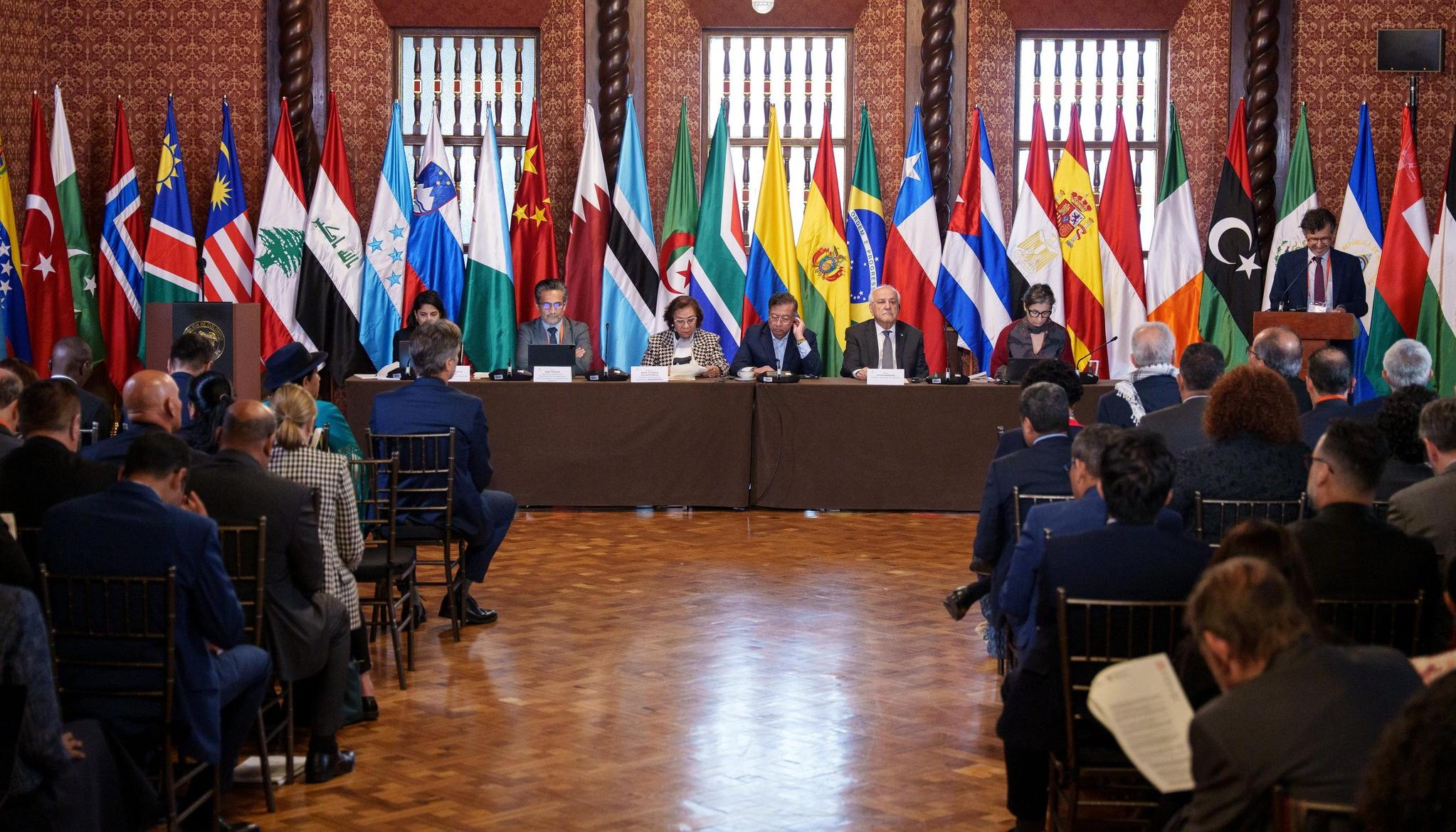 Conferencia Ministerial de Emergencia sobre Palestina en Bogotá.