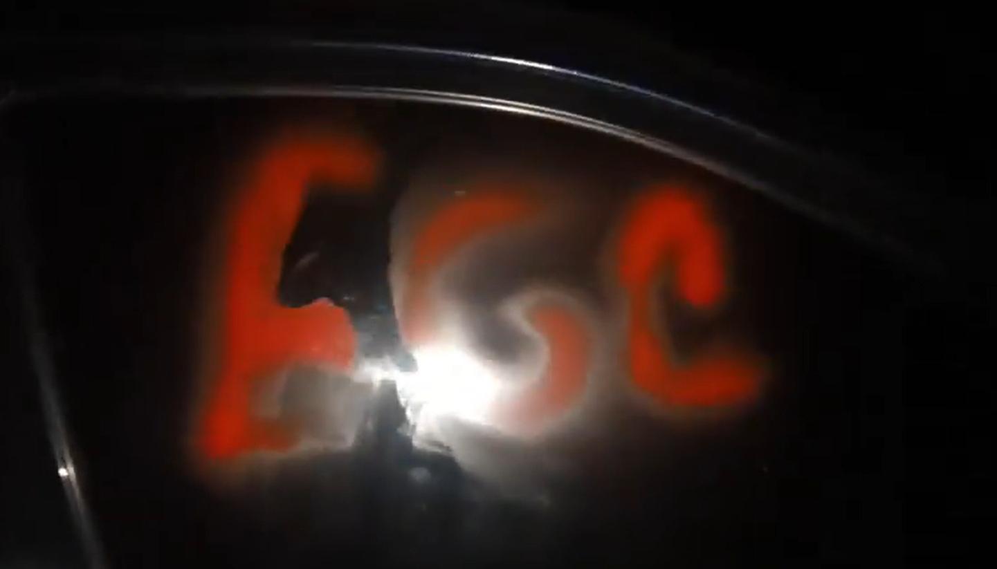 Carro fue marcado con las siglas EGC.