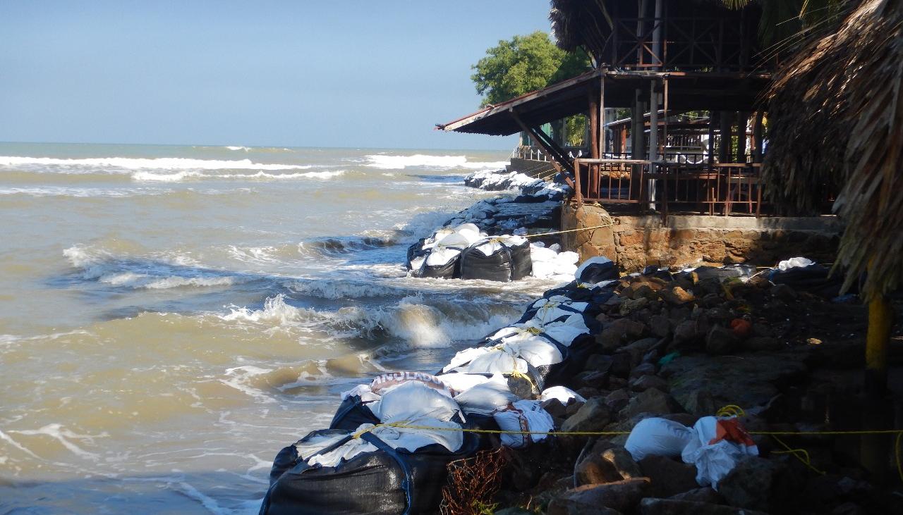 Erosión costera en Santa Verónica.