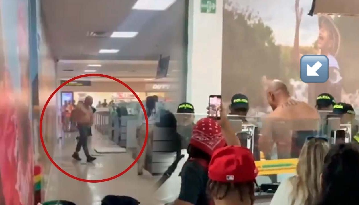 Momentos en que destruyó un cubículo y fue capturado por la Policía.