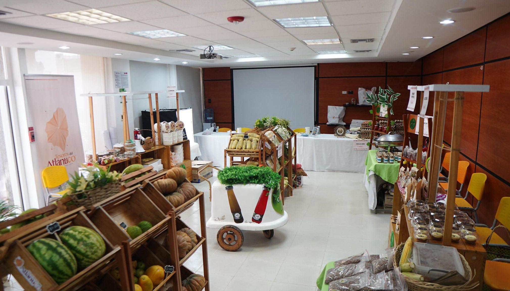 La tienda estuvo en la feria In-Shop de Monómeros.