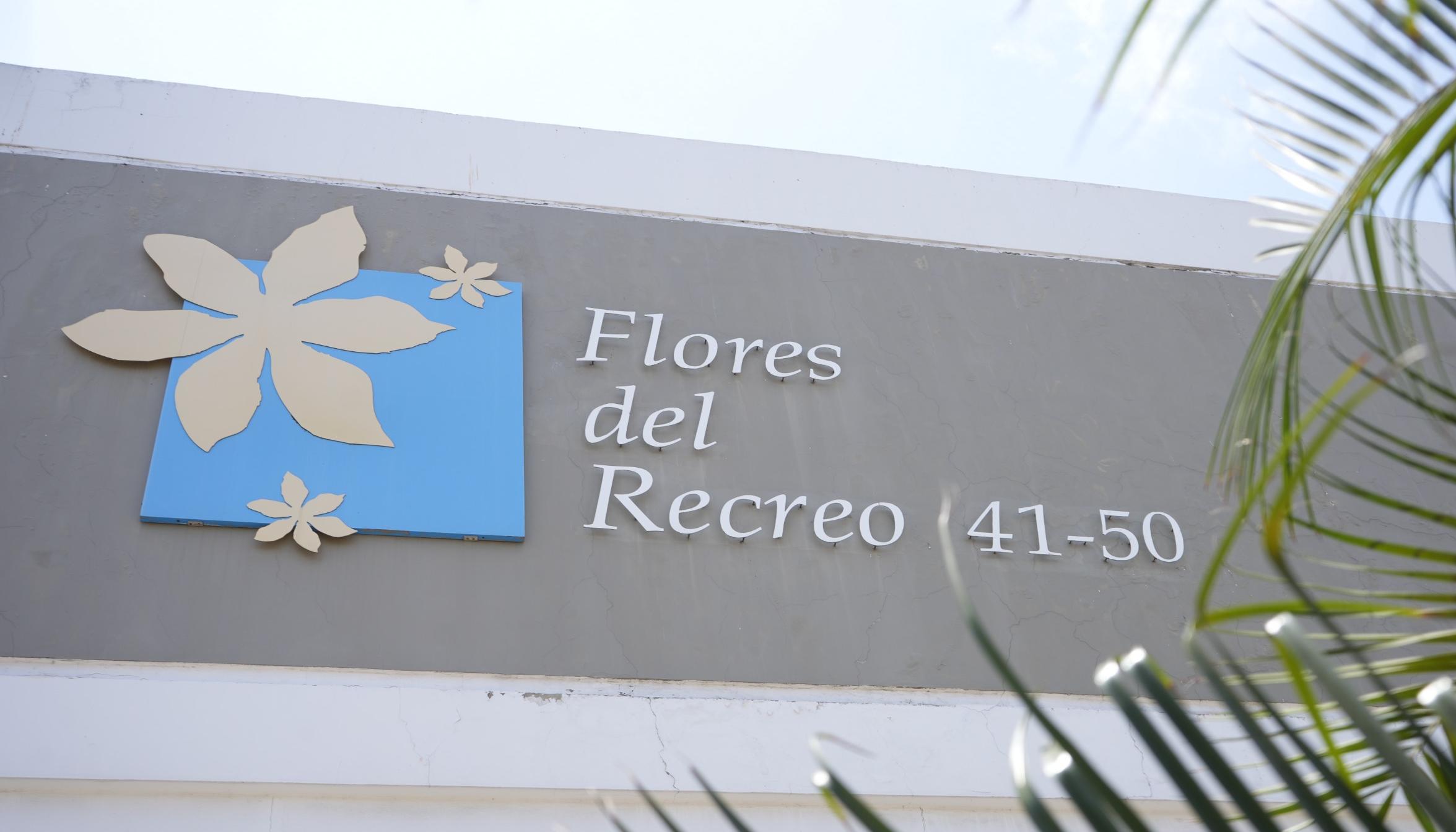 Fachada Flores del Recreo.