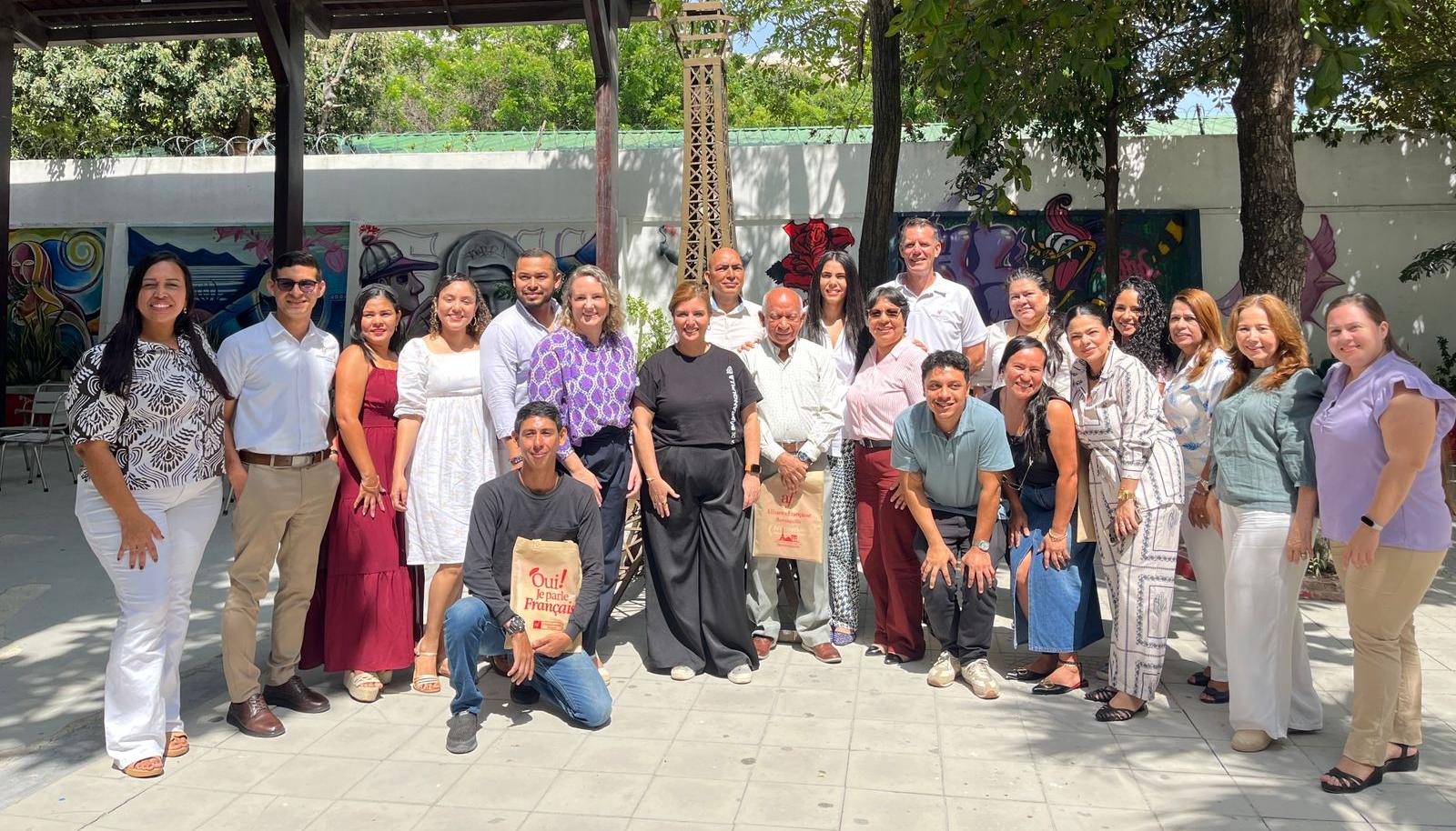 La comunidad educativa tendrá acceso a más de 100.000 recursos digitales en francés a través de Biblioteca Virtual Culturethèque.