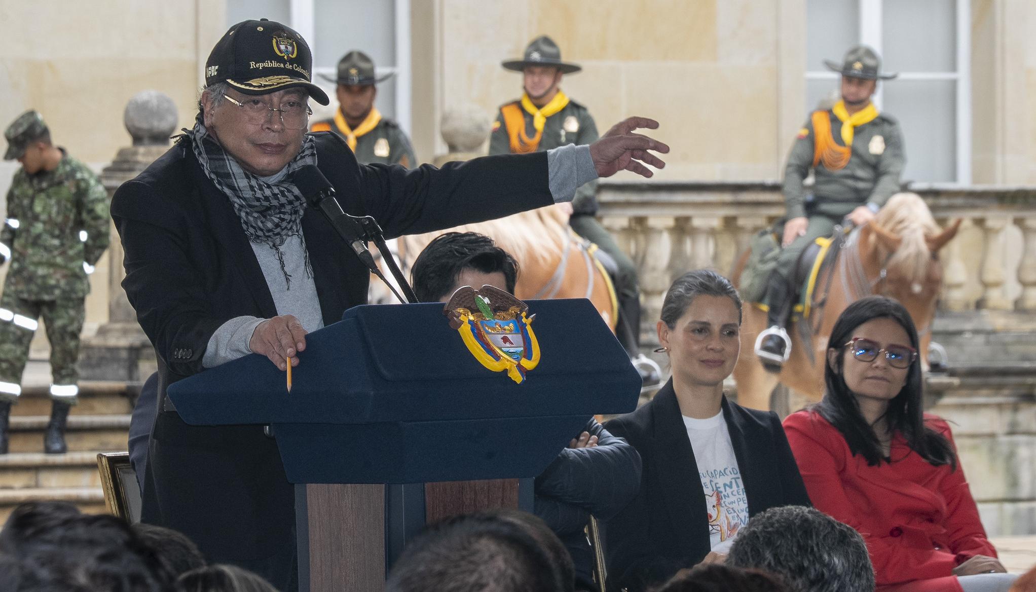 Petro ha denunciado en varias ocasiones supuestos atentados en su contra.