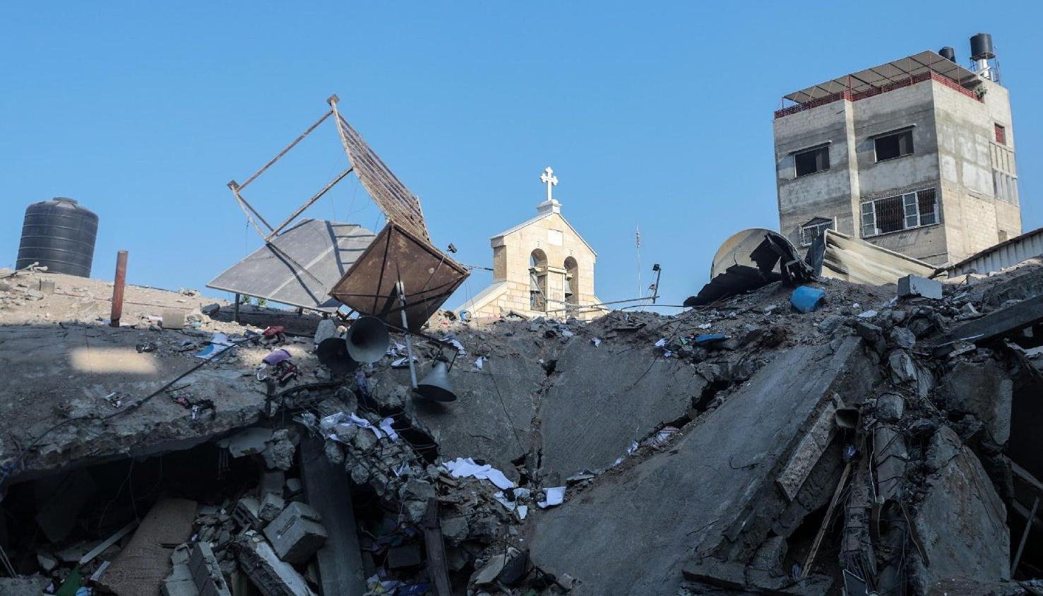 Así quedó la iglesia tras el ataque.