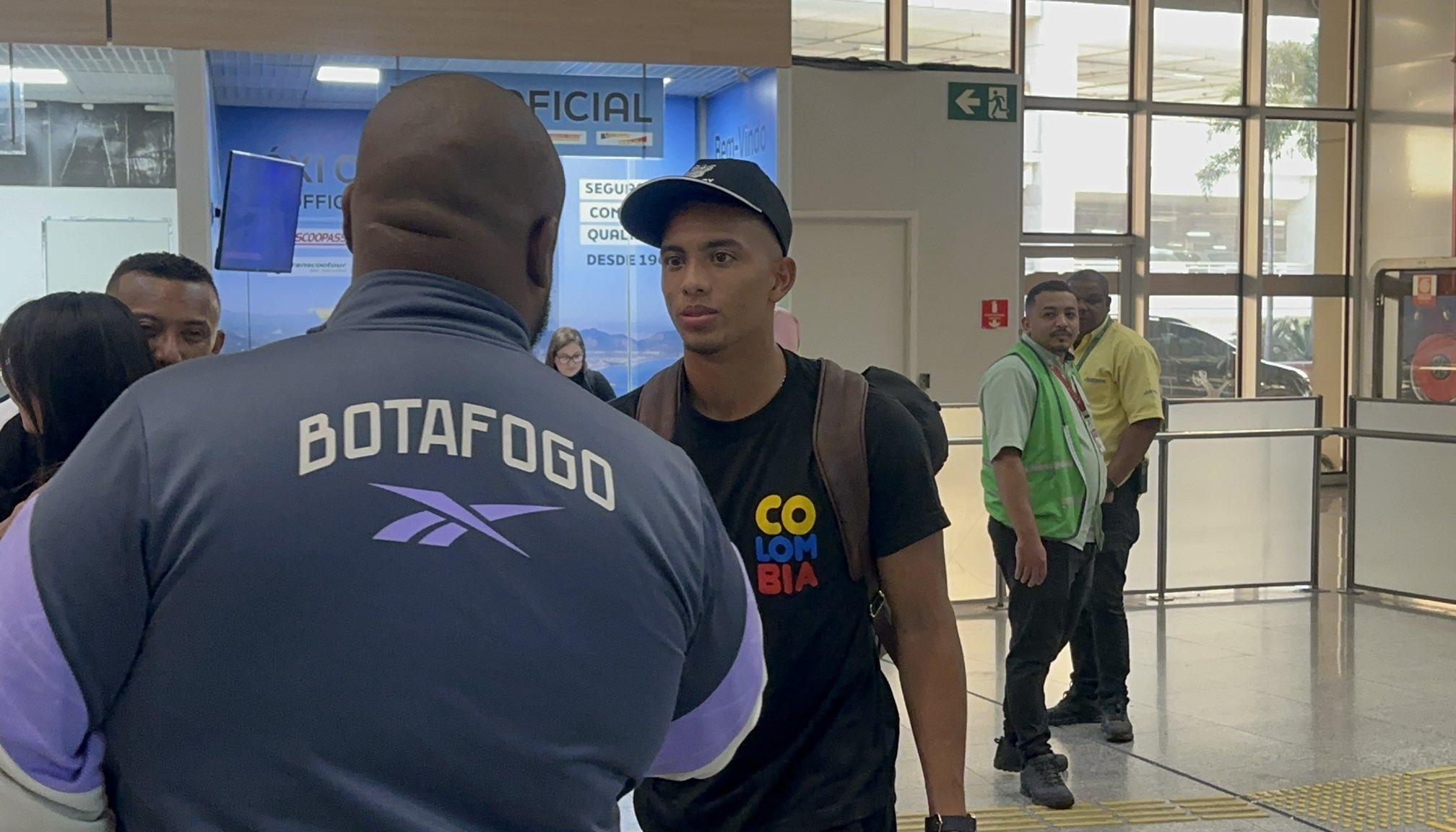 Jordan Barrera en su llegada a Río de Janeiro.