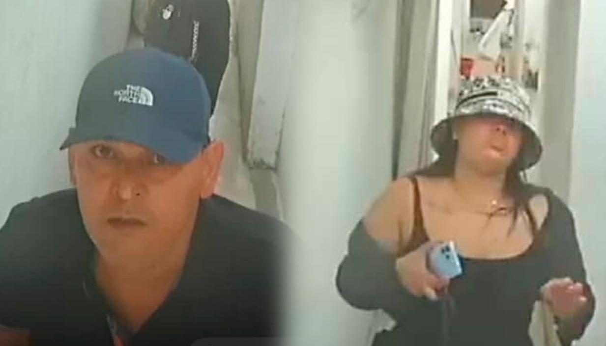 Dos de los ladrones que quedaron grabados en las cámaras de seguridad. 