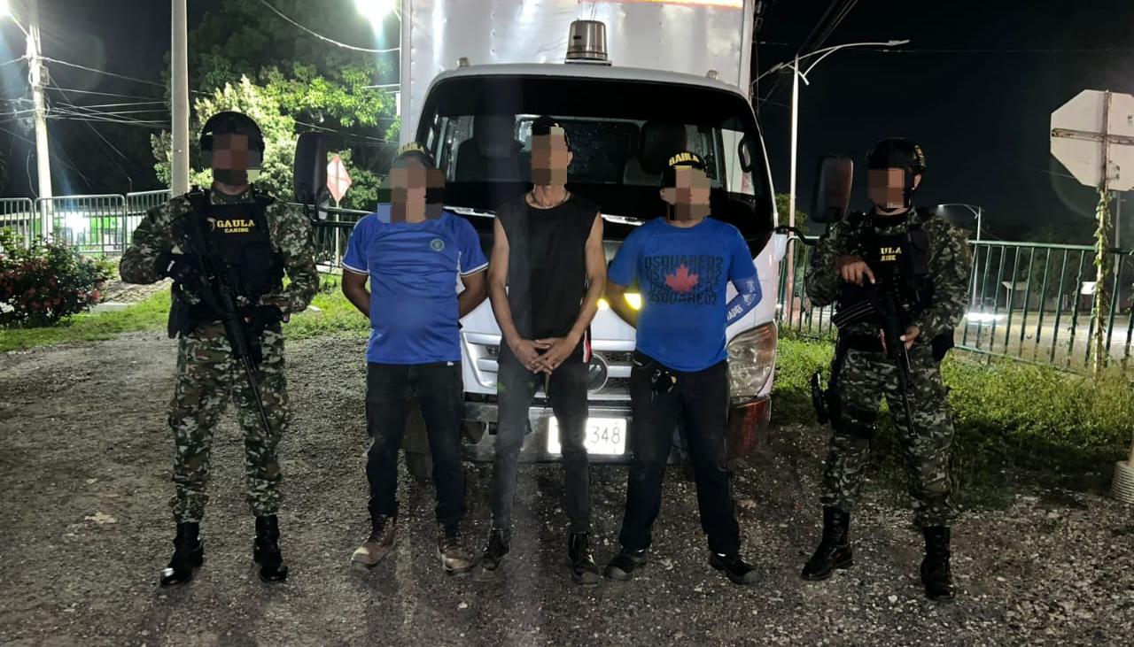 Hombres liberados en Galapa. 