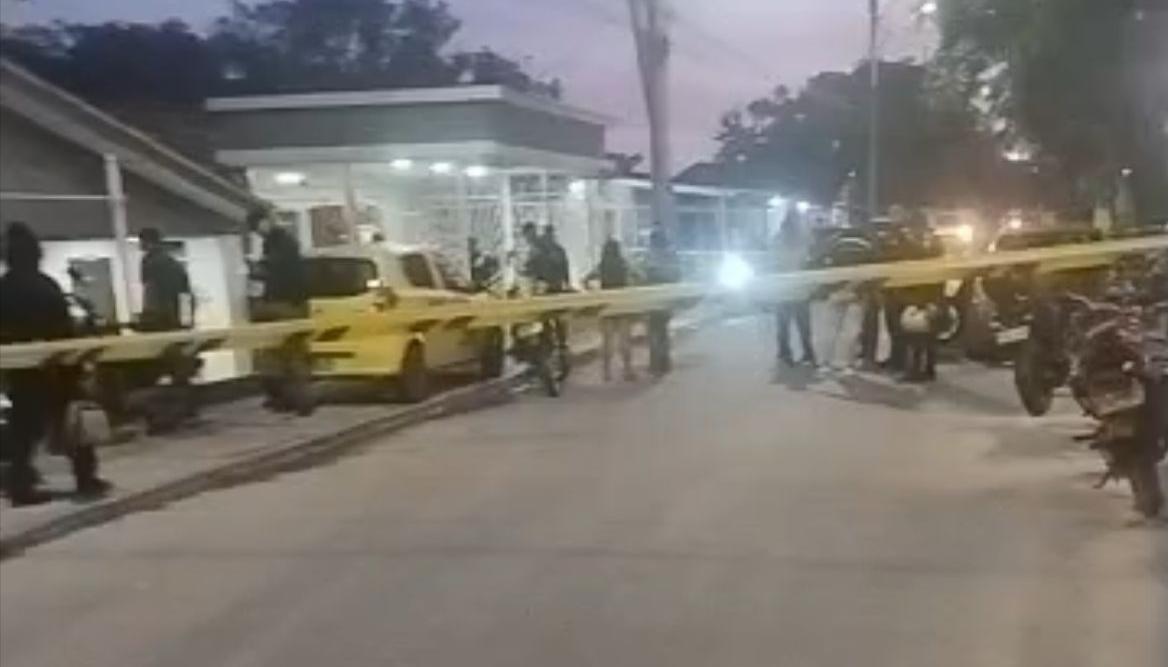 Lugar donde fue asesinado el taxista el día anterior. 