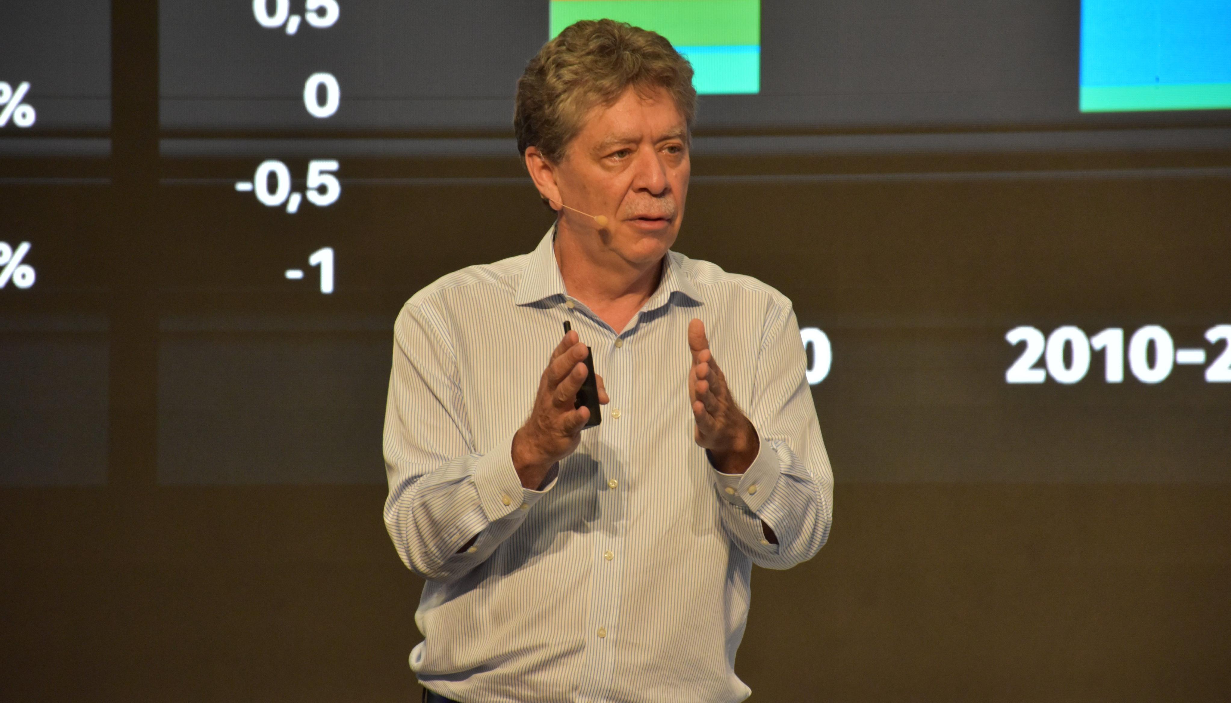 El presidente de la Andi, Bruce Mac Master.