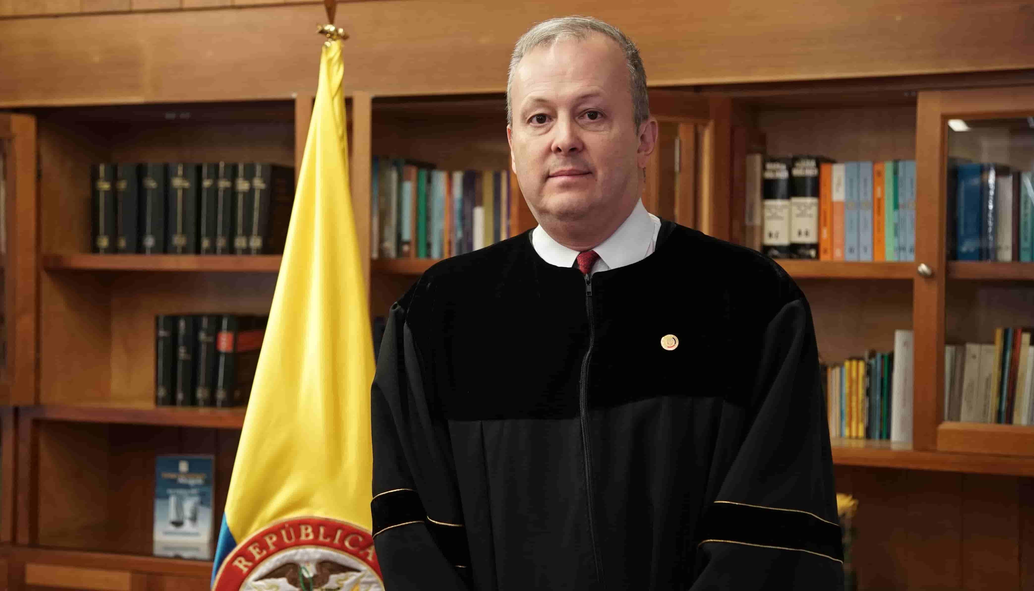 El magistrado Alfonso Cajiao, quien se pronunció por la controversia.