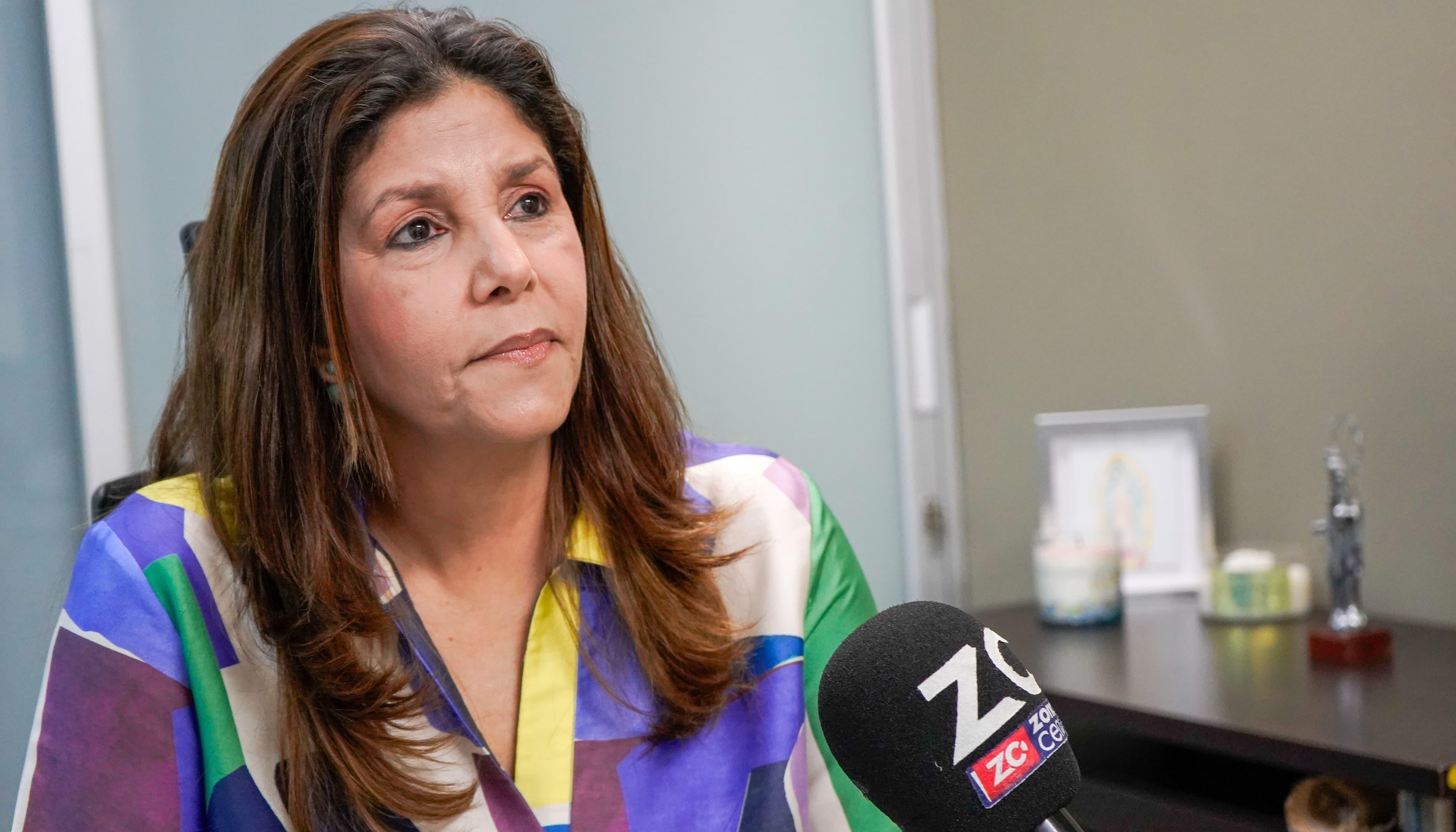 Malka Irina León, subsecretaria de pasaportes en el Atlántico.