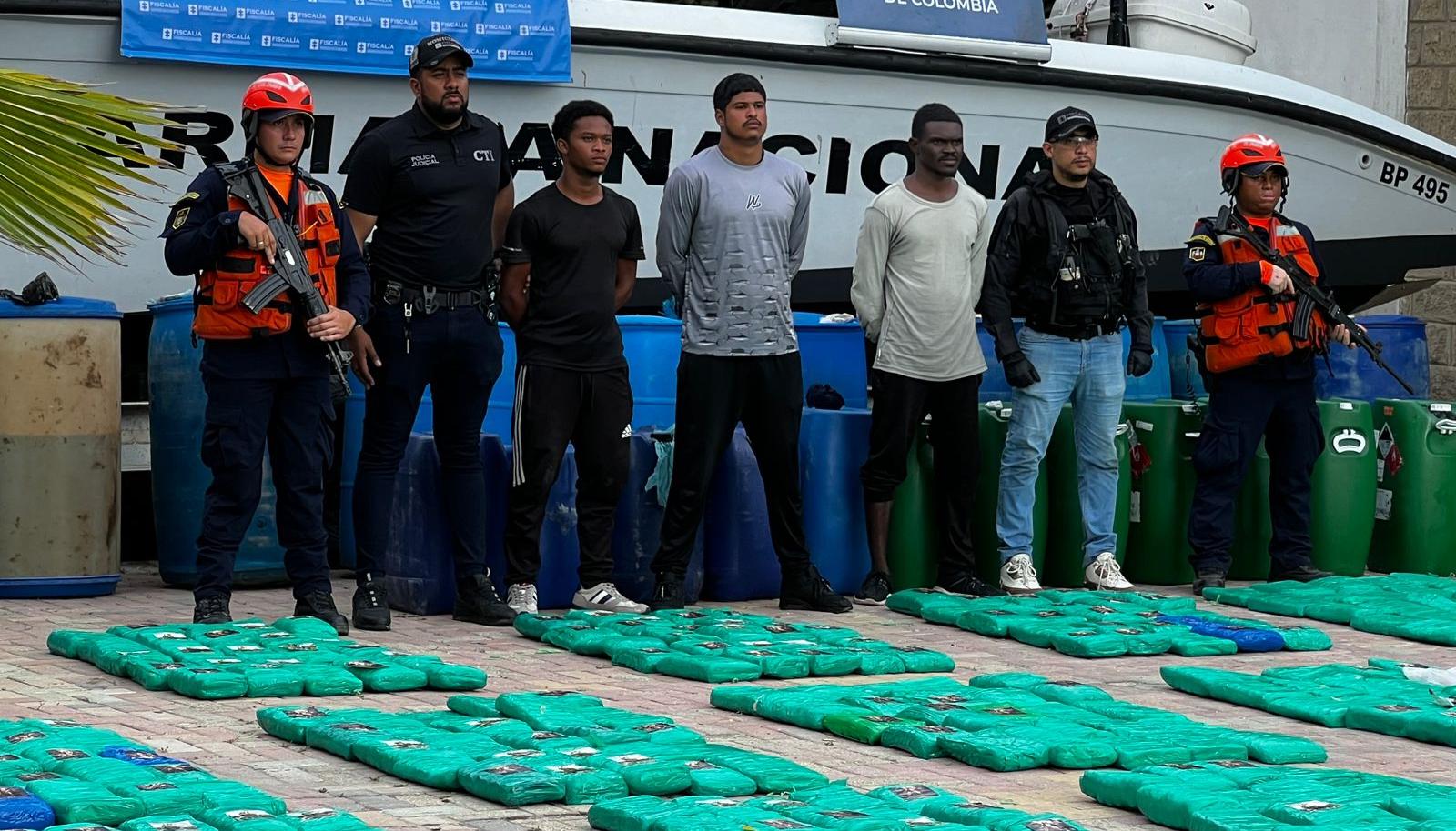 Los costarricenses capturados.