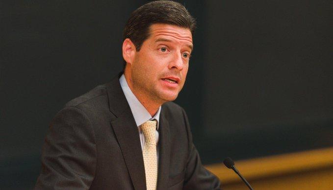 Senador Mauricio Gómez. 